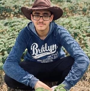 Meet your Posher, Nasser